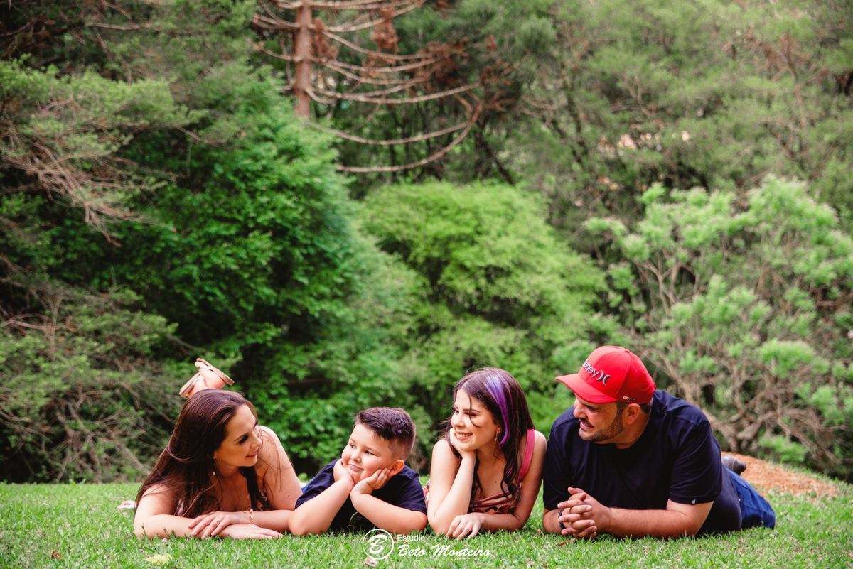 Aniversário de 15 anos - Foto e Filmagem - Debutante - Estúdio Beto Monteiro - Curitiba - fotografo de 15 anos - sessao de fotos - book de fotos - book de 15 anos - fotografo - Gabi - Rober e Gabi - Ana Cecilia - memorial ucraniano - parque tingui