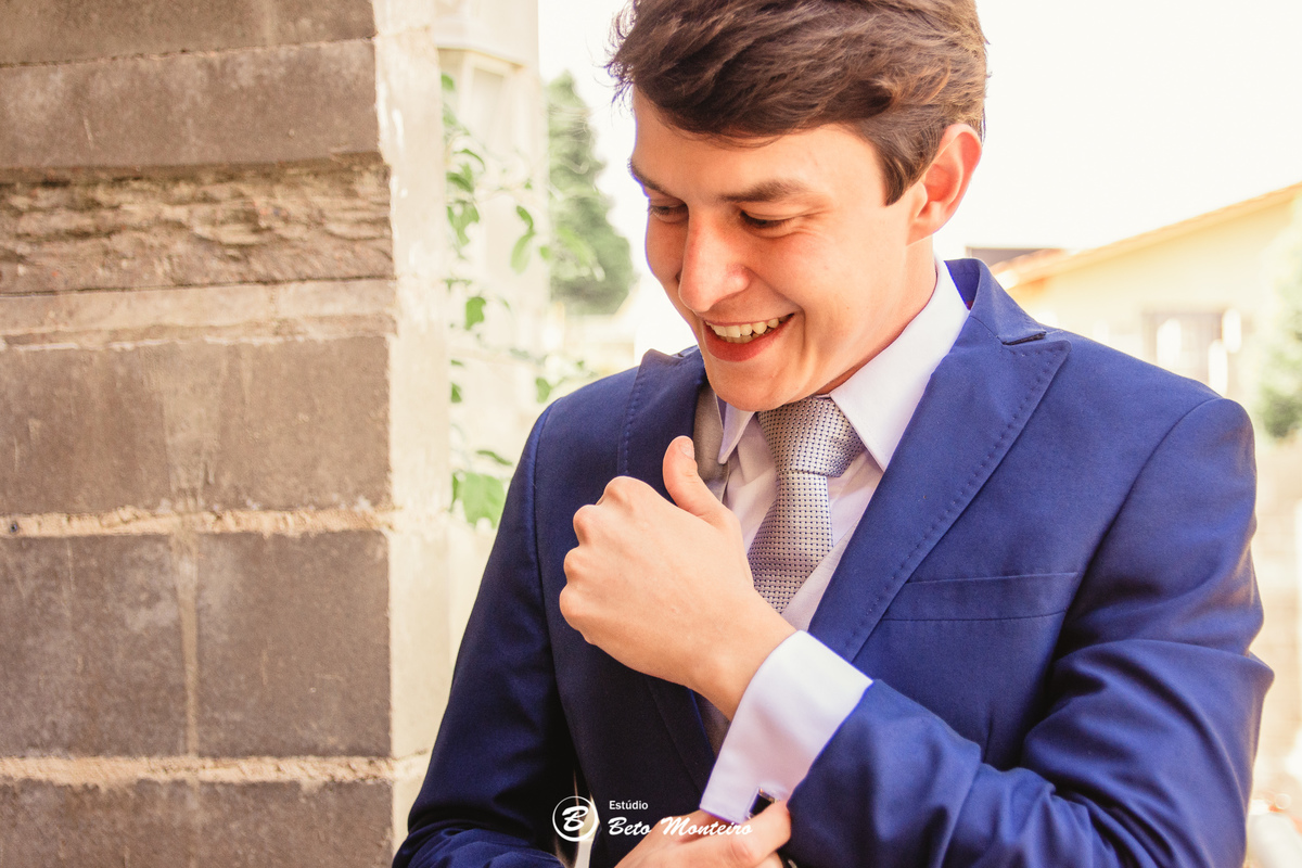 fotografo de casamento - videos de casamento - filmagem - casamento - cinegrafista - filmmaker - wedding - produtora - curitiba - estudio beto monteiro - casal - pre wedding - Thaís Govea e Felipe Naldony - Castello Reale Colombo - ar livre - externo