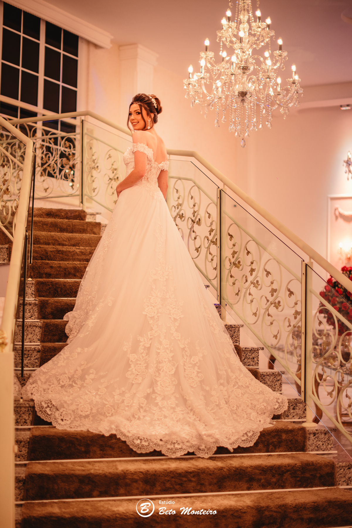 fotografo de casamento - videos de casamento - filmagem - casamento - cinegrafista - filmmaker - wedding - produtora - curitiba - estudio beto monteiro - casal - pre wedding - Thaís Govea e Felipe Naldony - Castello Reale Colombo - ar livre - externo