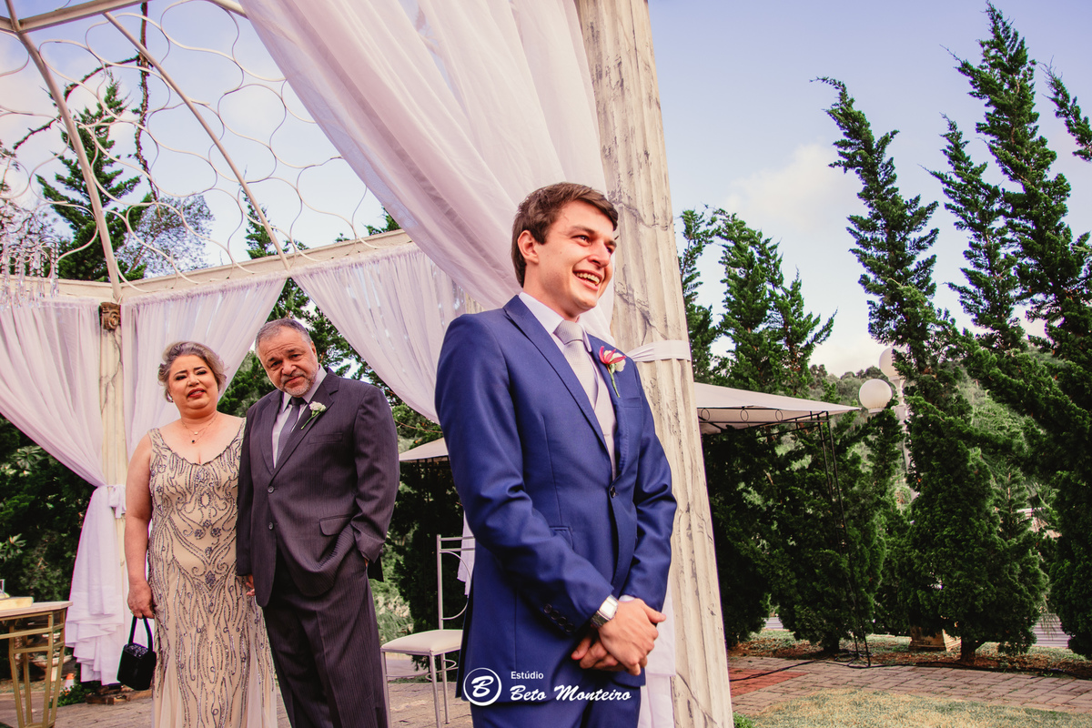 fotografo de casamento - videos de casamento - filmagem - casamento - cinegrafista - filmmaker - wedding - produtora - curitiba - estudio beto monteiro - casal - pre wedding - Thaís Govea e Felipe Naldony - Castello Reale Colombo - ar livre - externo