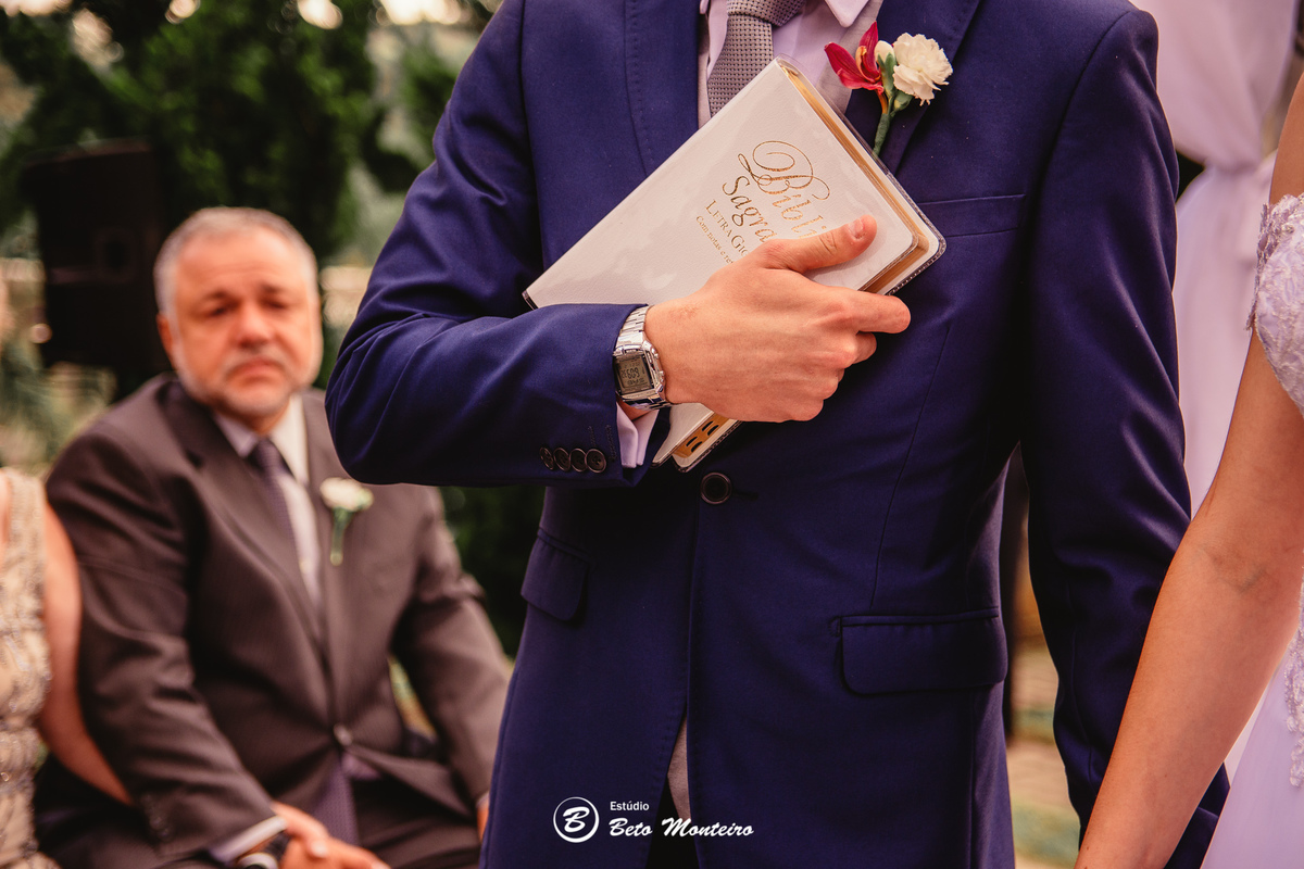 fotografo de casamento - videos de casamento - filmagem - casamento - cinegrafista - filmmaker - wedding - produtora - curitiba - estudio beto monteiro - casal - pre wedding - Thaís Govea e Felipe Naldony - Castello Reale Colombo - ar livre - externo