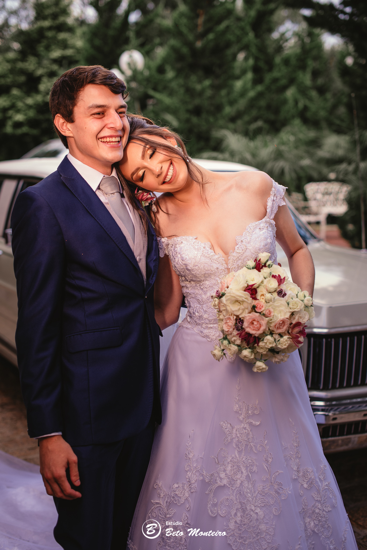 fotografo de casamento - videos de casamento - filmagem - casamento - cinegrafista - filmmaker - wedding - produtora - curitiba - estudio beto monteiro - casal - pre wedding - Thaís Govea e Felipe Naldony - Castello Reale Colombo - ar livre - externo