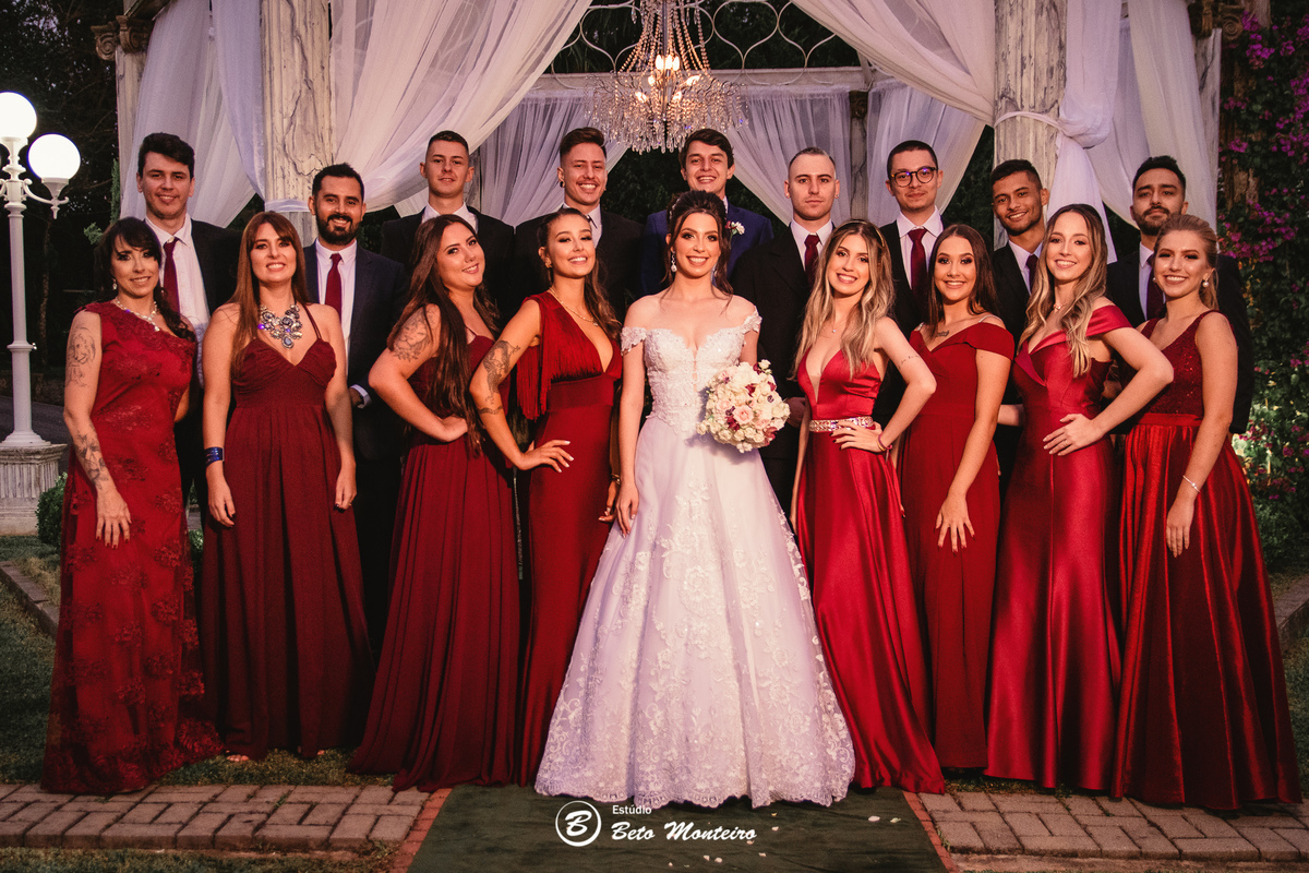 fotografo de casamento - videos de casamento - filmagem - casamento - cinegrafista - filmmaker - wedding - produtora - curitiba - estudio beto monteiro - casal - pre wedding - Thaís Govea e Felipe Naldony - Castello Reale Colombo - ar livre - externo