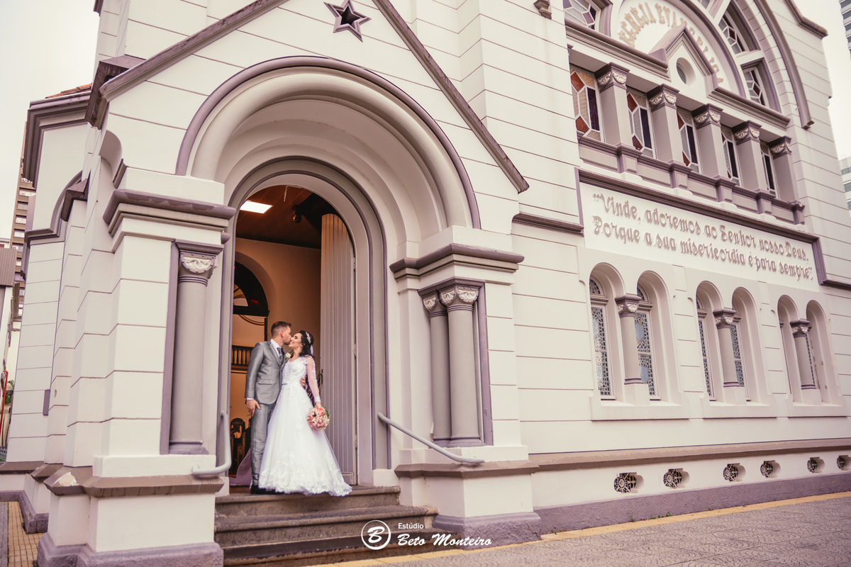 fotografo de casamento - videos de casamento - filmagem - casamento - cinegrafista - filmmaker - wedding - produtora - curitiba - estudio beto monteiro - casal - pre wedding - ana fernanda e leandro maneira - igreja presbiteriana - dom parma