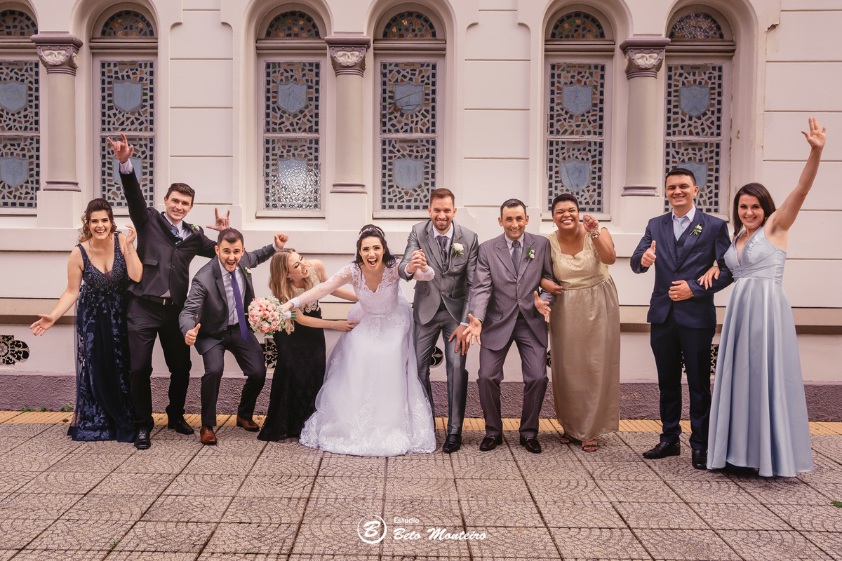 fotografo de casamento - videos de casamento - filmagem - casamento - cinegrafista - filmmaker - wedding - produtora - curitiba - estudio beto monteiro - casal - pre wedding - ana fernanda e leandro maneira - igreja presbiteriana - dom parma