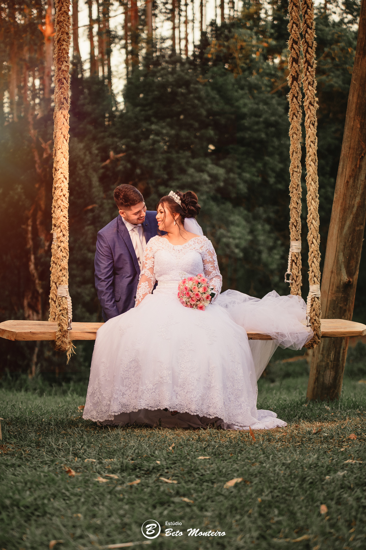 fotografo de casamento - videos de casamento - filmagem - casamento - cinegrafista - filmmaker - wedding - produtora - curitiba - estudio beto monteiro - casal - pre wedding - Thaciane e Paulo - llar eventos - artt festa - ar livre