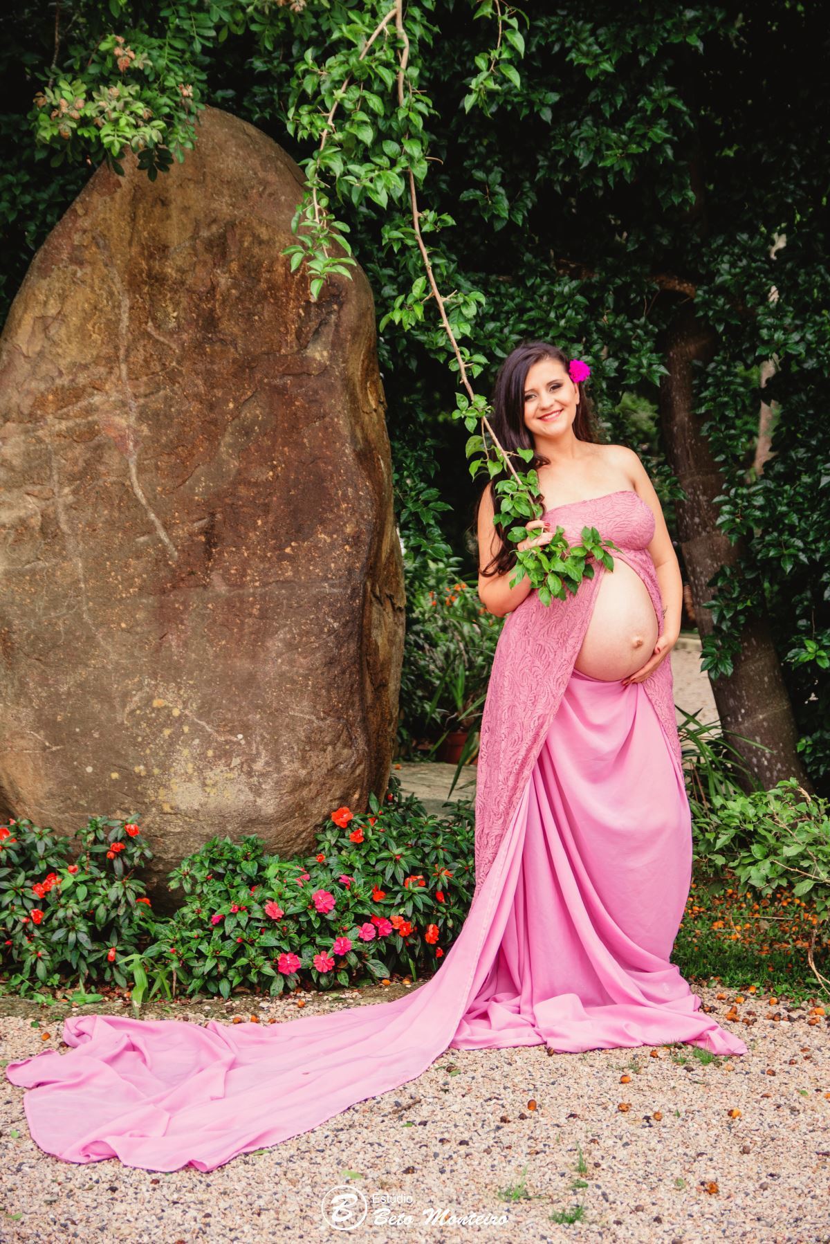 Book Gestante e Familia em Curitiba - Book gestante São José dos Pinhais - Book de gestante lifestyle - Fotos ao ar livre - Grávida - Gestação - Estudio Beto Monteiro - Pesque Pague Recanto das Flores - Suellen - Leandro - Bernardo - Louise