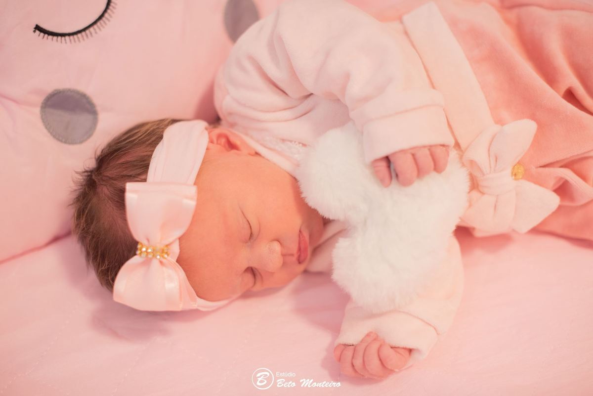 Newborn - newborn lifestyle - newborn em casa - newborn menina - new born - Book fotográfico NewBorn - Book de fotos - Book NewBorn - Book de Recem Nascido - Book de Bebê - Estúdio Beto Monteiro - Curitiba