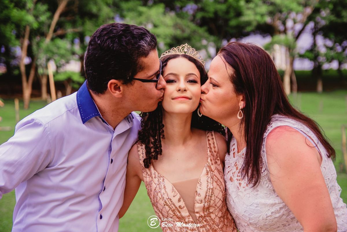 Book dos 15 - Book fotografico 15 anos - Sessão de fotos para 15 anos - Sessão de 15 anos - Book Teen - Book Debutante - Book de fotos - Book Feminino - Book Menina - Estúdio Beto Monteiro - Curitiba - Jardim Botânico