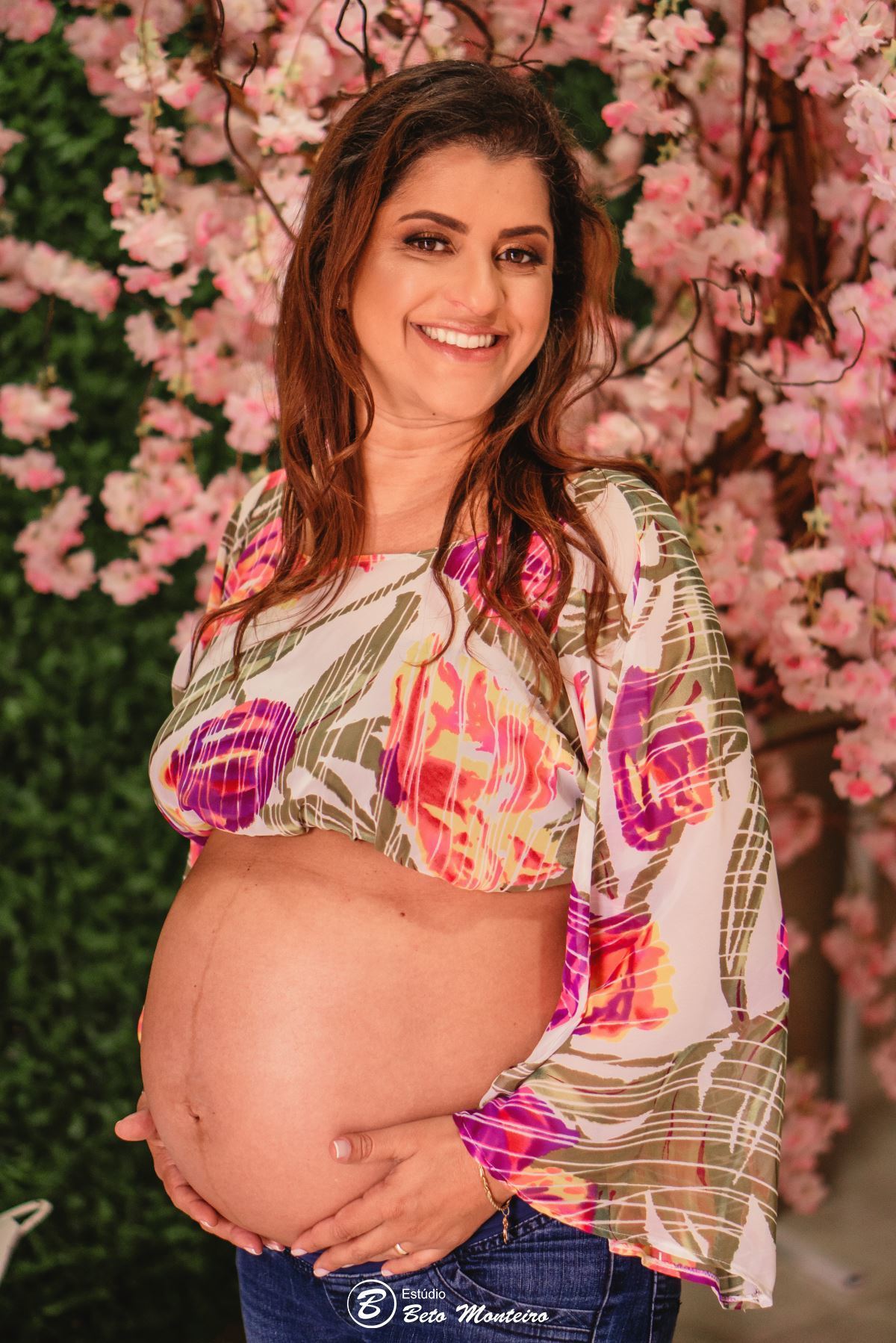 Book Gestante e Familia em Curitiba - Book gestante São José dos Pinhais - Book de gestante lifestyle - Fotos ao ar livre - Grávida - Gestação - Estúdio Beto Monteiro - Chácara Ienkot - Luciana- Isabela - Luiza - André