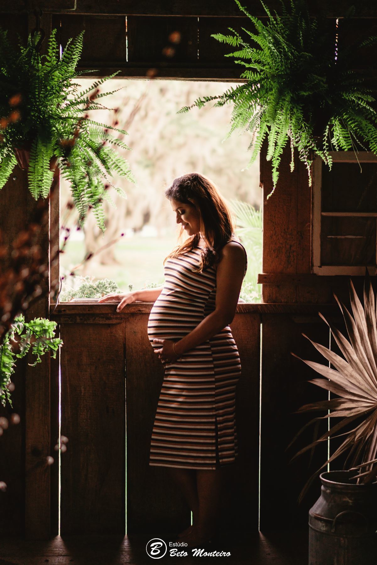 Book Gestante e Familia em Curitiba - Book gestante São José dos Pinhais - Book de gestante lifestyle - Fotos ao ar livre - Grávida - Gestação - Estúdio Beto Monteiro - Chácara Ienkot - Luciana- Isabela - Luiza - André