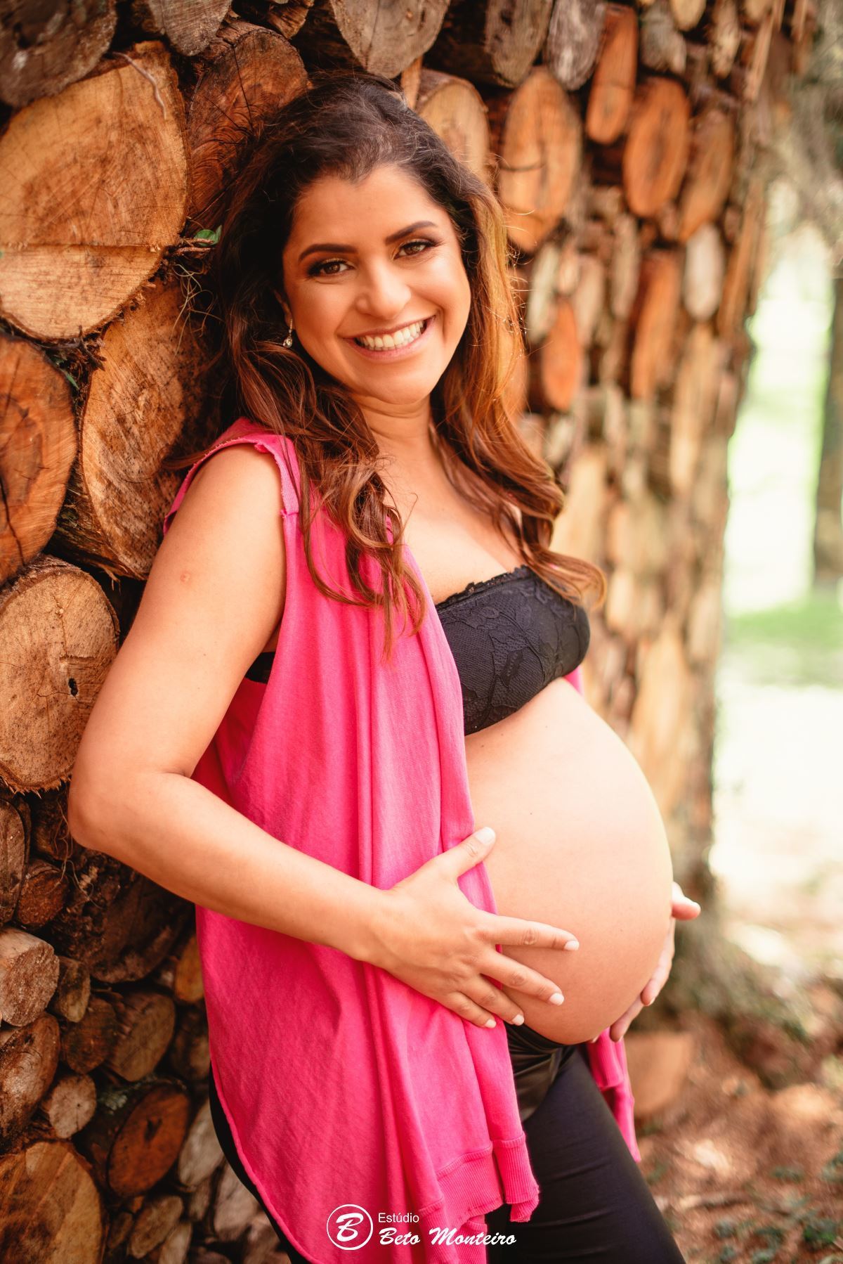 Book Gestante e Familia em Curitiba - Book gestante São José dos Pinhais - Book de gestante lifestyle - Fotos ao ar livre - Grávida - Gestação - Estúdio Beto Monteiro - Chácara Ienkot - Luciana- Isabela - Luiza - André