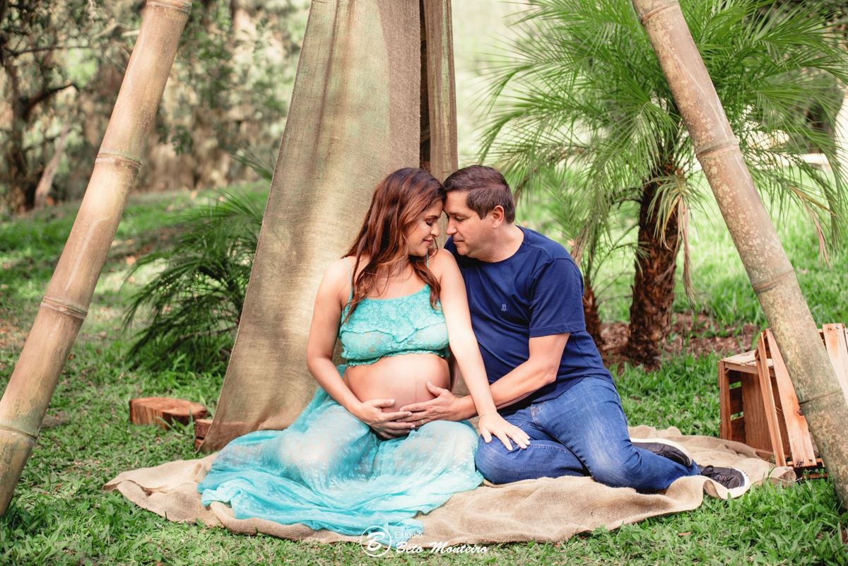 Book Gestante e Familia em Curitiba - Book gestante São José dos Pinhais - Book de gestante lifestyle - Fotos ao ar livre - Grávida - Gestação - Estúdio Beto Monteiro - Chácara Ienkot - Luciana- Isabela - Luiza - André