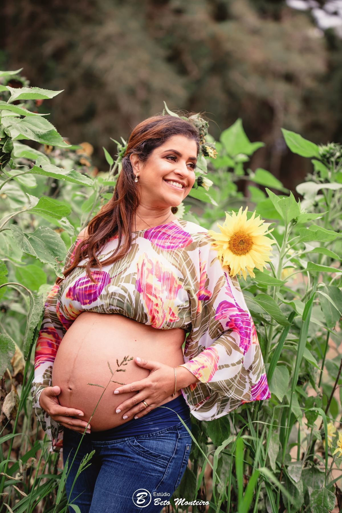 Book Gestante e Familia em Curitiba - Book gestante São José dos Pinhais - Book de gestante lifestyle - Fotos ao ar livre - Grávida - Gestação - Estúdio Beto Monteiro - Chácara Ienkot - Luciana- Isabela - Luiza - André