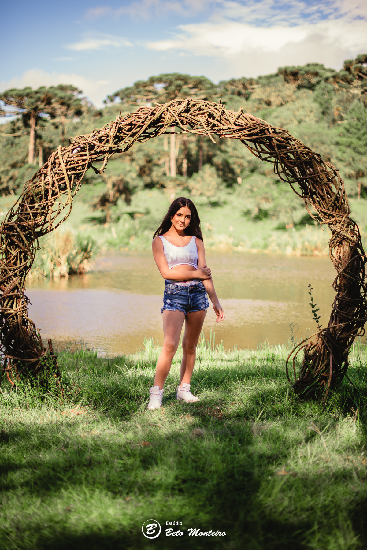 Aniversário de 15 anos - Foto e Filmagem - Debutante - Estúdio Beto Monteiro - Curitiba - fotografo de 15 anos - sessao de fotos - book de fotos - book de 15 anos - fotografo - isabella bozza - bella - bozza - chacara ienkot - vestido - roze bozza