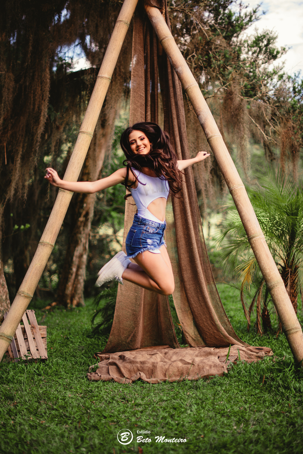 Aniversário de 15 anos - Foto e Filmagem - Debutante - Estúdio Beto Monteiro - Curitiba - fotografo de 15 anos - sessao de fotos - book de fotos - book de 15 anos - fotografo - isabella bozza - bella - bozza - chacara ienkot - vestido - roze bozza