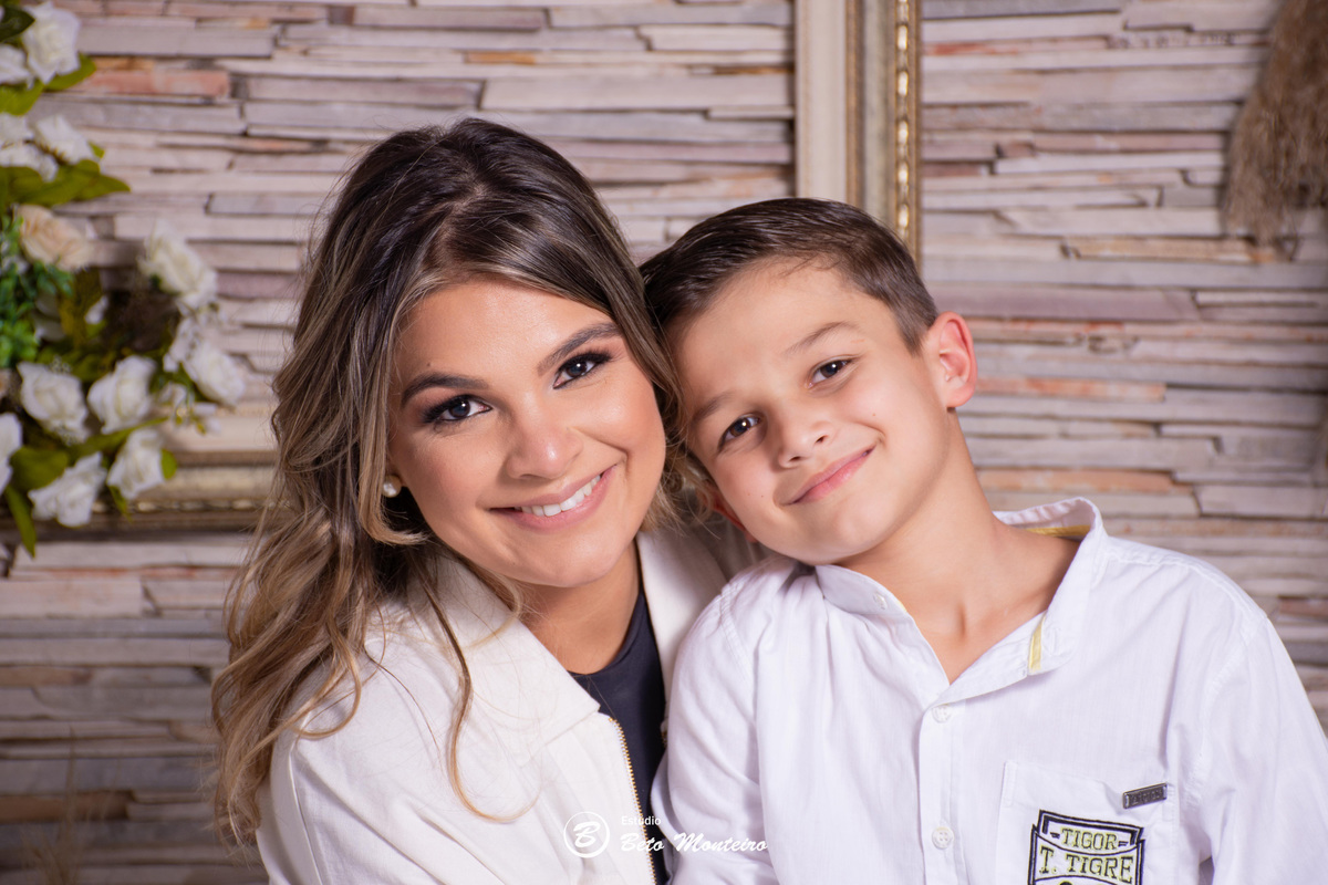 Mini ensaio dia das mães. Sessão dia das mães. Sessão dia das mães Curitiba. Mãe e filha. Mãe e filho. Mãe e filhos.