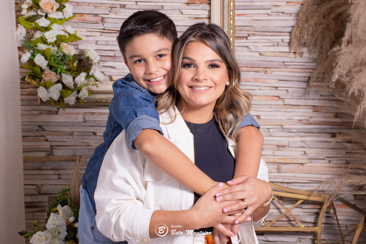 Mini ensaio dia das mães. Sessão dia das mães. Sessão dia das mães Curitiba. Mãe e filha. Mãe e filho. Mãe e filhos.