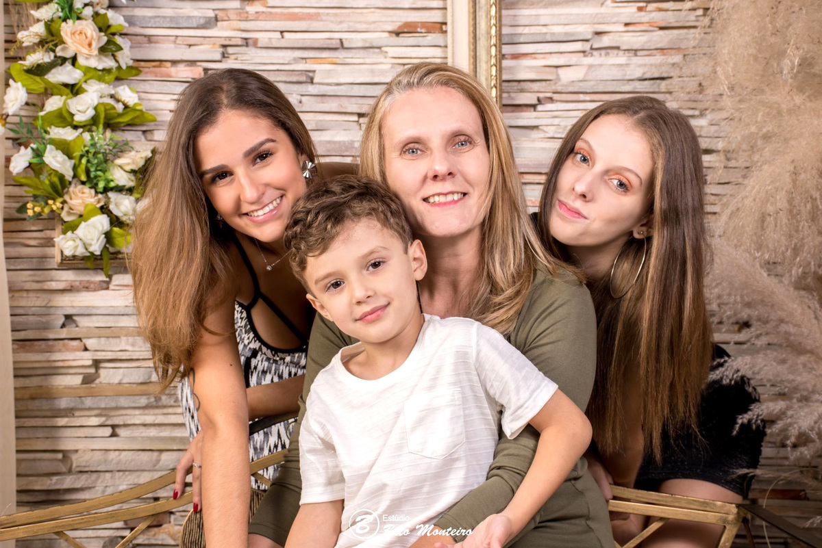 Mini ensaio dia das mães. Sessão dia das mães. Sessão dia das mães Curitiba. Mãe e filha. Mãe e filho. Mãe e filhos.