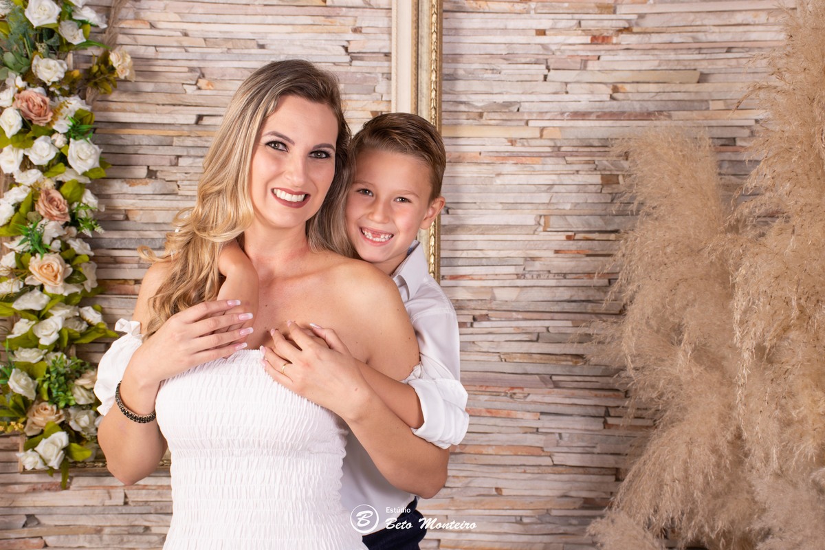 Mini ensaio dia das mães. Sessão dia das mães. Sessão dia das mães Curitiba. Mãe e filha. Mãe e filho. Mãe e filhos.