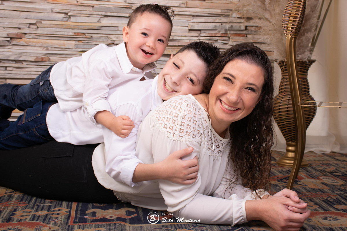 Mini ensaio dia das mães. Sessão dia das mães. Sessão dia das mães Curitiba. Mãe e filha. Mãe e filho. Mãe e filhos.