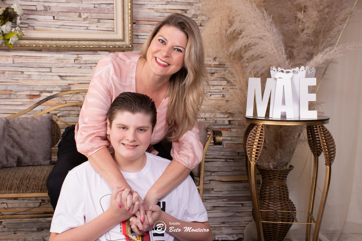 Mini ensaio dia das mães. Sessão dia das mães. Sessão dia das mães Curitiba. Mãe e filha. Mãe e filho. Mãe e filhos.