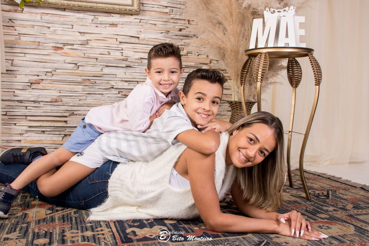 Mini ensaio dia das mães. Sessão dia das mães. Sessão dia das mães Curitiba. Mãe e filha. Mãe e filho. Mãe e filhos.