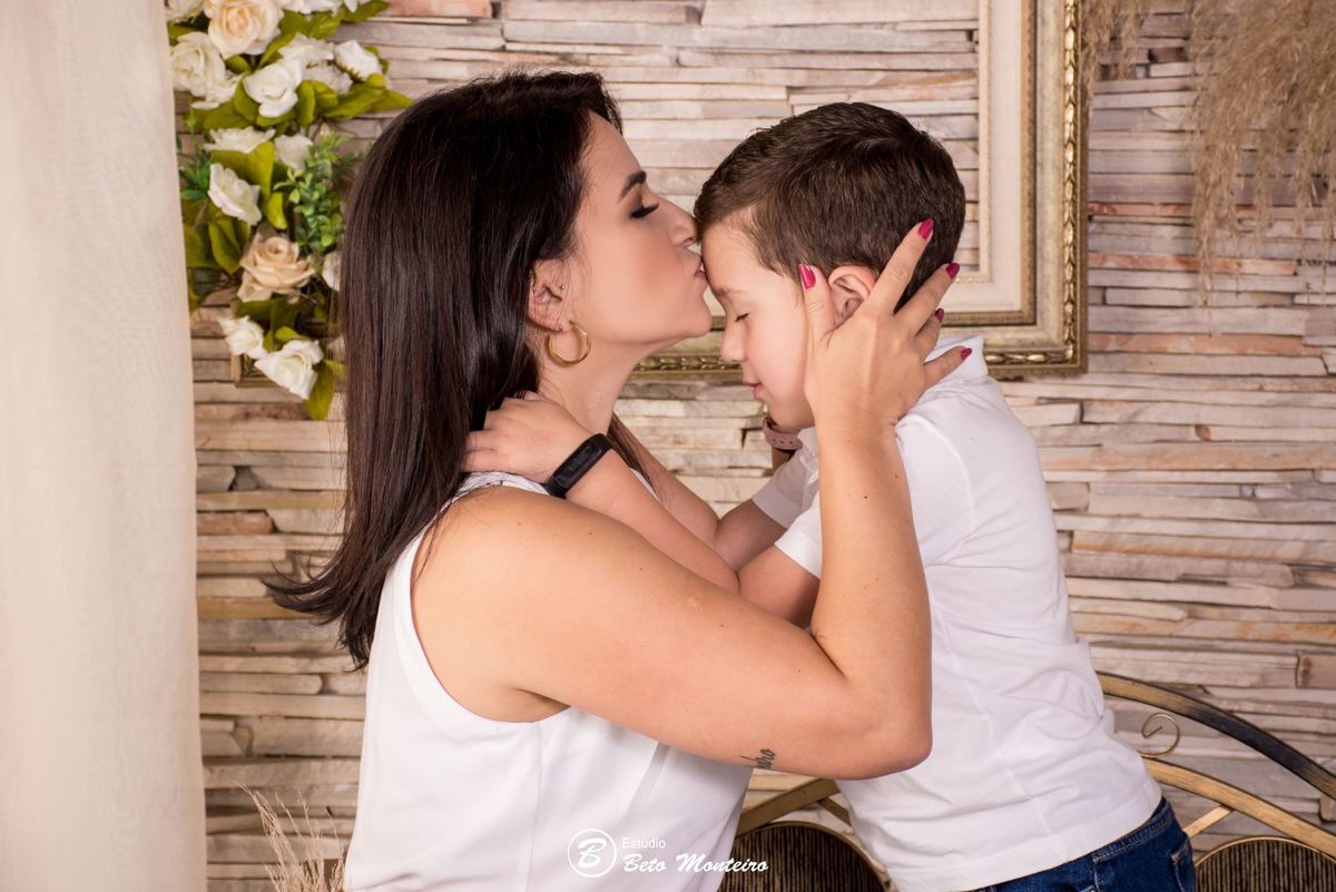 Mini ensaio dia das mães. Sessão dia das mães. Sessão dia das mães Curitiba. Mãe e filha. Mãe e filho. Mãe e filhos.