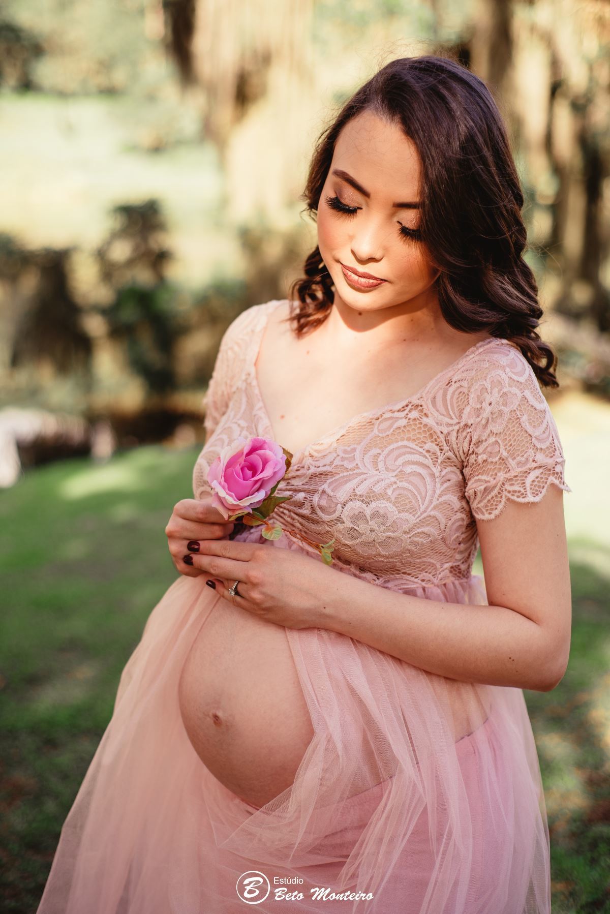 Book Gestante e Familia em Curitiba - Book gestante São José dos Pinhais - Book de gestante lifestyle - Fotos ao ar livre - Grávida - Gestação - Estudio Beto Monteiro - Chácara Ienkot - Patrícia - Mateus - Oliver 