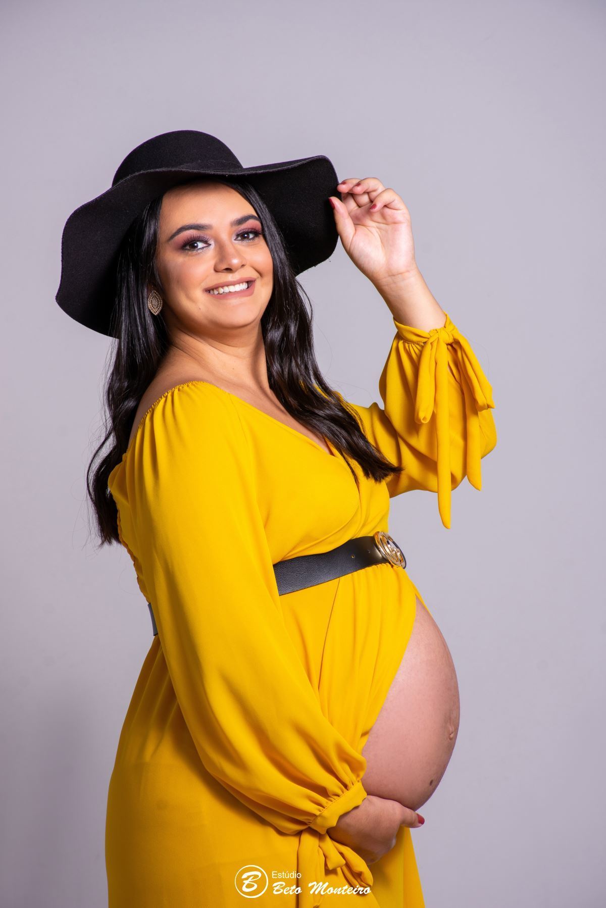 Book Gestante e Familia em Curitiba - Book de gestante em estúdio - ensaio de gestante - book em estúdio - sessão fotográfica - Grávida - Gestação - Estudio Beto Monteiro - Glauciane - Glau - Rodrigo - Maya - Maitê