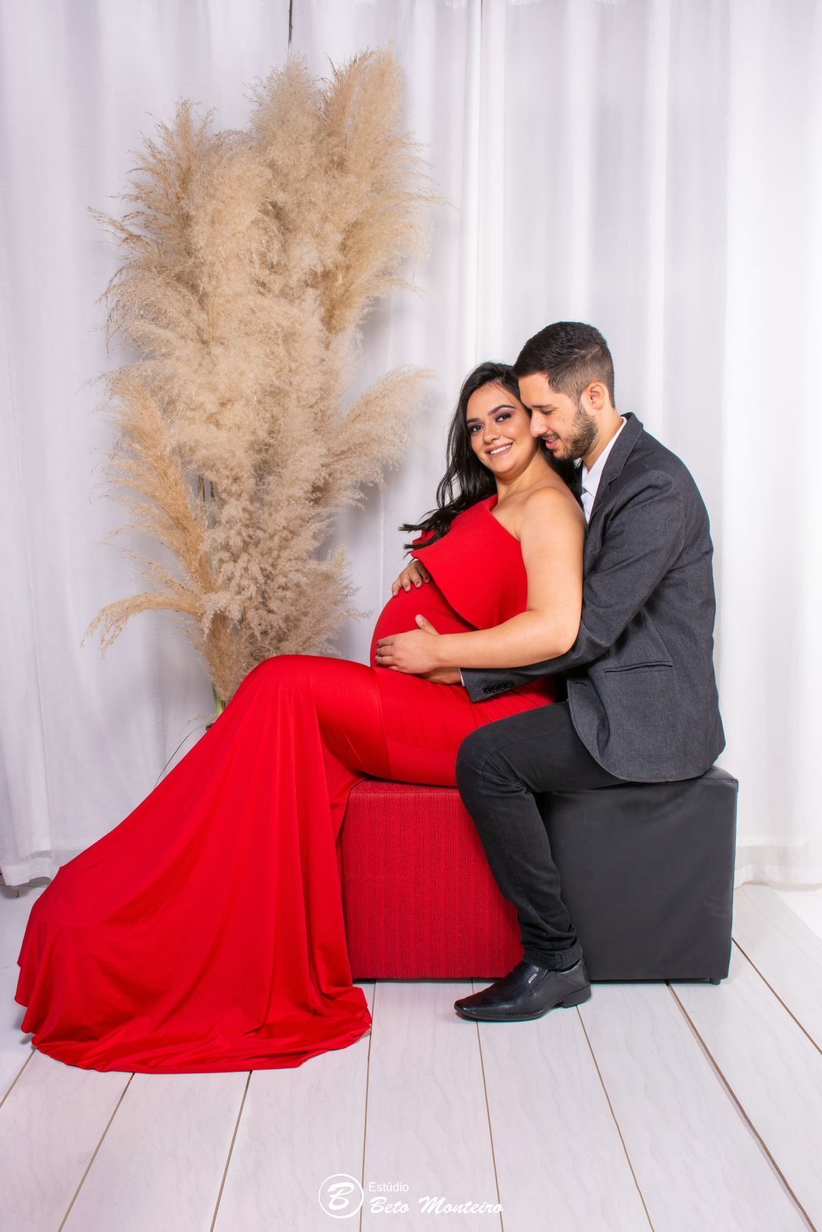 Book Gestante e Familia em Curitiba - Book de gestante em estúdio - ensaio de gestante - book em estúdio - sessão fotográfica - Grávida - Gestação - Estudio Beto Monteiro - Glauciane - Glau - Rodrigo - Maya - Maitê