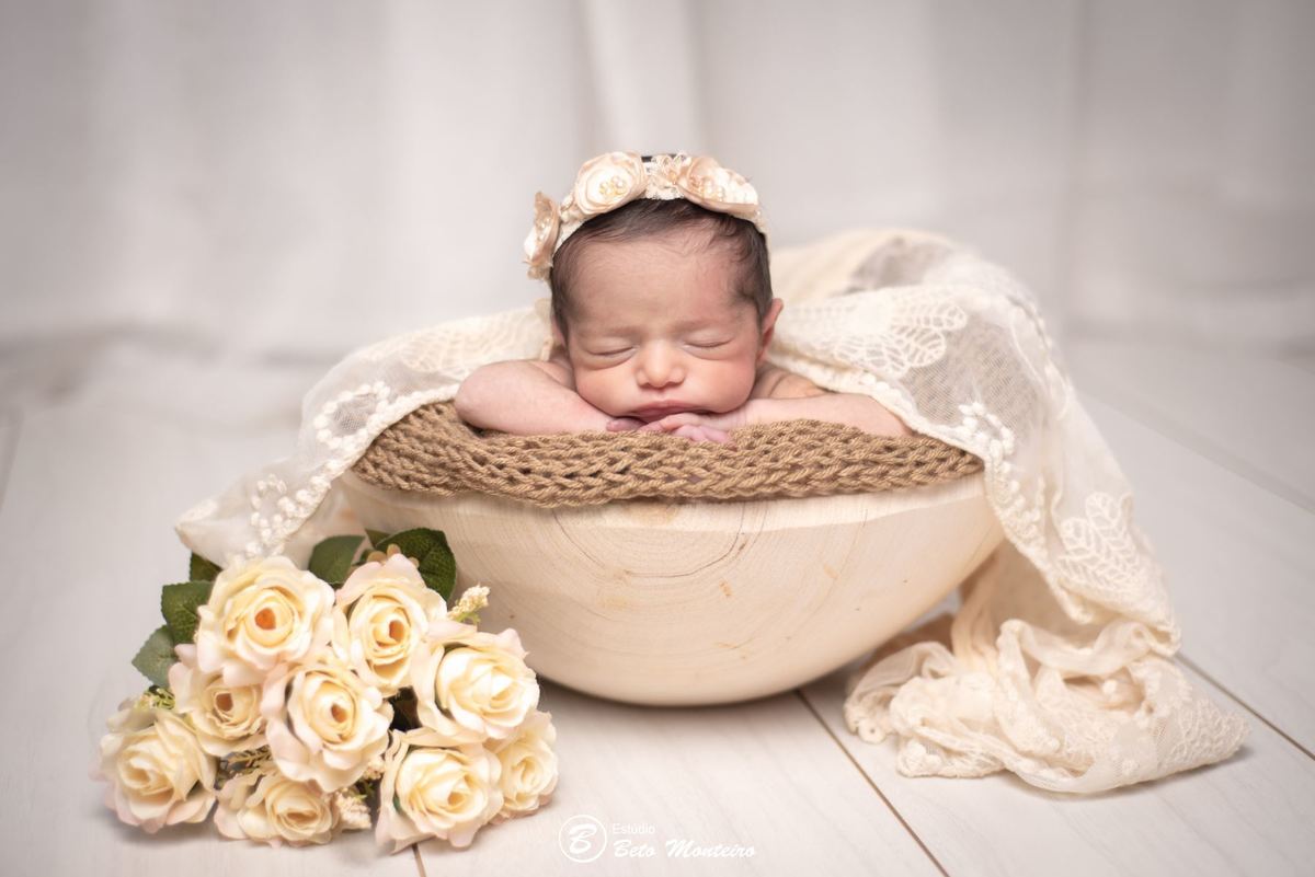 Newborn - newborn gêmeas - newborn menina - new born - Book fotográfico NewBorn - Book de fotos - Book NewBorn - Book de Recem Nascido - Book de Bebê - Estúdio Beto Monteiro - Curitiba