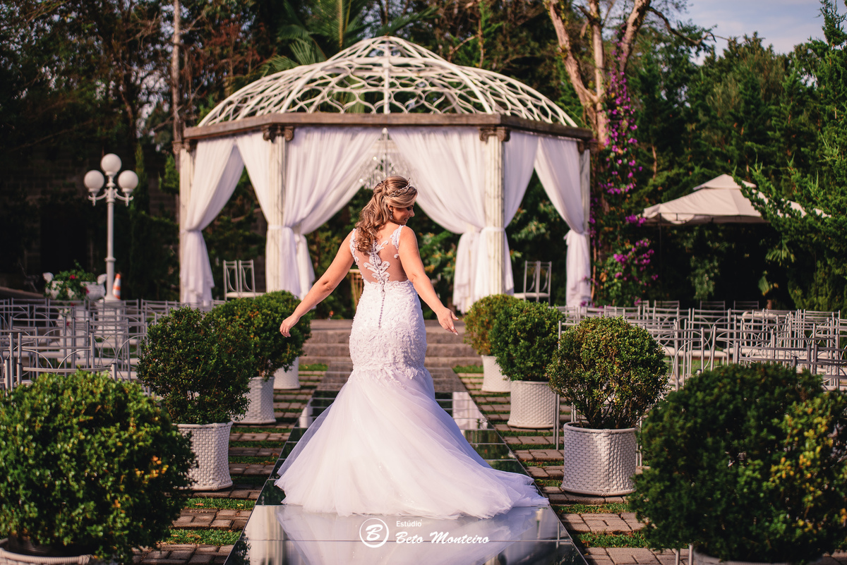 fotografo de casamento - videos de casamento - filmagem - casamento - cinegrafista - filmmaker - wedding - produtora - curitiba - estudio beto monteiro - casal - pre wedding - Isabele e Henrique - Castello Reale - Ar livre - Curitiba