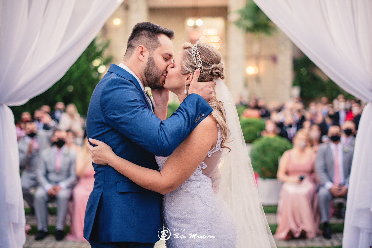 fotografo de casamento - videos de casamento - filmagem - casamento - cinegrafista - filmmaker - wedding - produtora - curitiba - estudio beto monteiro - casal - pre wedding - Isabele e Henrique - Castello Reale - Ar livre - Curitiba