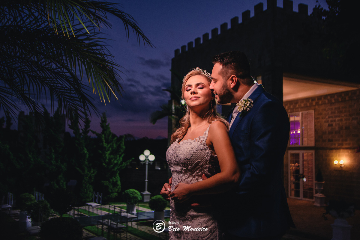 fotografo de casamento - videos de casamento - filmagem - casamento - cinegrafista - filmmaker - wedding - produtora - curitiba - estudio beto monteiro - casal - pre wedding - Isabele e Henrique - Castello Reale - Ar livre - Curitiba