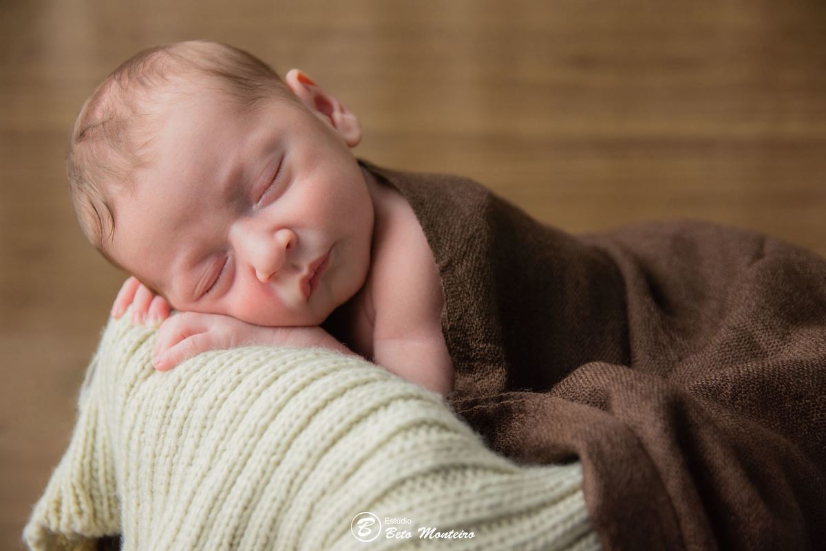 Book fotográfico New Born - Book de fotos - Book New Born - book newborn - Book de Recem-Nascido - Book de Bebê - newborn menino - Estúdio Beto Monteiro - Curitiba