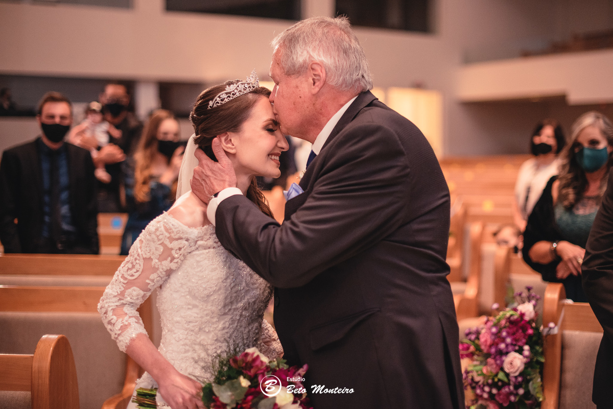 fotografo de casamento - videos de casamento - filmagem - casamento - cinegrafista - filmmaker - wedding - produtora - curitiba - estudio beto monteiro - casal - pre wedding - Isabele e Roberto - Igreja Adventista - Curitiba