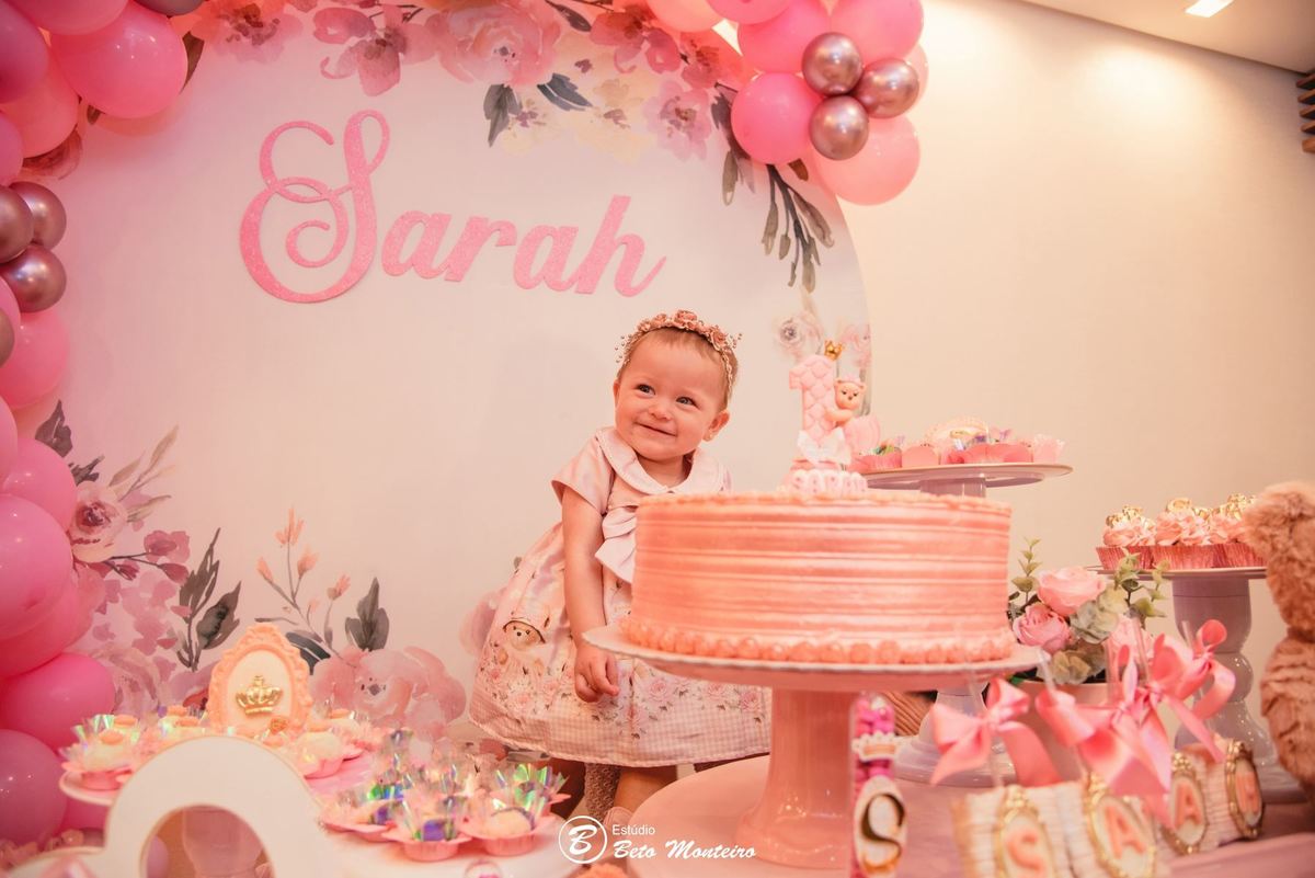 aniversário infantil - aniversário 1 ano - primeiro aninho - acompanhamento - smash the cake - aniversário em casa - primeiro ano da Sarah