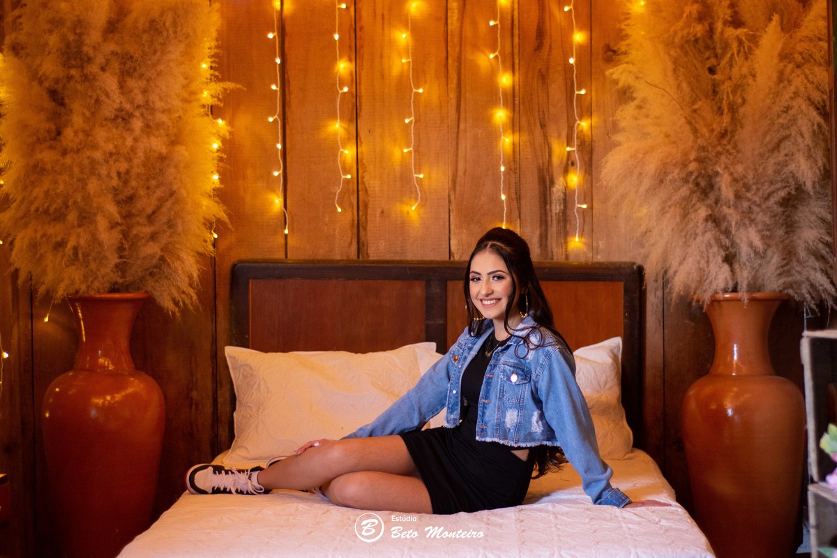 Aniversário de 15 anos - Foto e Filmagem - Debutante - Estúdio Beto Monteiro - Curitiba - fotografo de 15 anos - sessao de fotos - book de fotos - book de 15 anos - fotografo - Camylla - Alessandra Marques - chacara ienkot - vestido de princesa