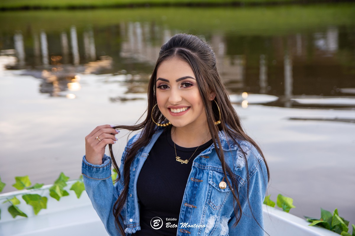 Aniversário de 15 anos - Foto e Filmagem - Debutante - Estúdio Beto Monteiro - Curitiba - fotografo de 15 anos - sessao de fotos - book de fotos - book de 15 anos - fotografo - Camylla - Alessandra Marques - chacara ienkot - vestido de princesa