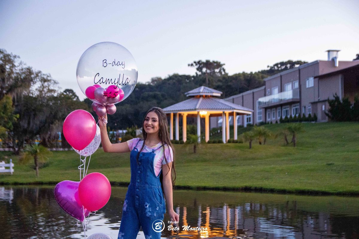 Aniversário de 15 anos - Foto e Filmagem - Debutante - Estúdio Beto Monteiro - Curitiba - fotografo de 15 anos - sessao de fotos - book de fotos - book de 15 anos - fotografo - Camylla - Alessandra Marques - chacara ienkot - vestido de princesa