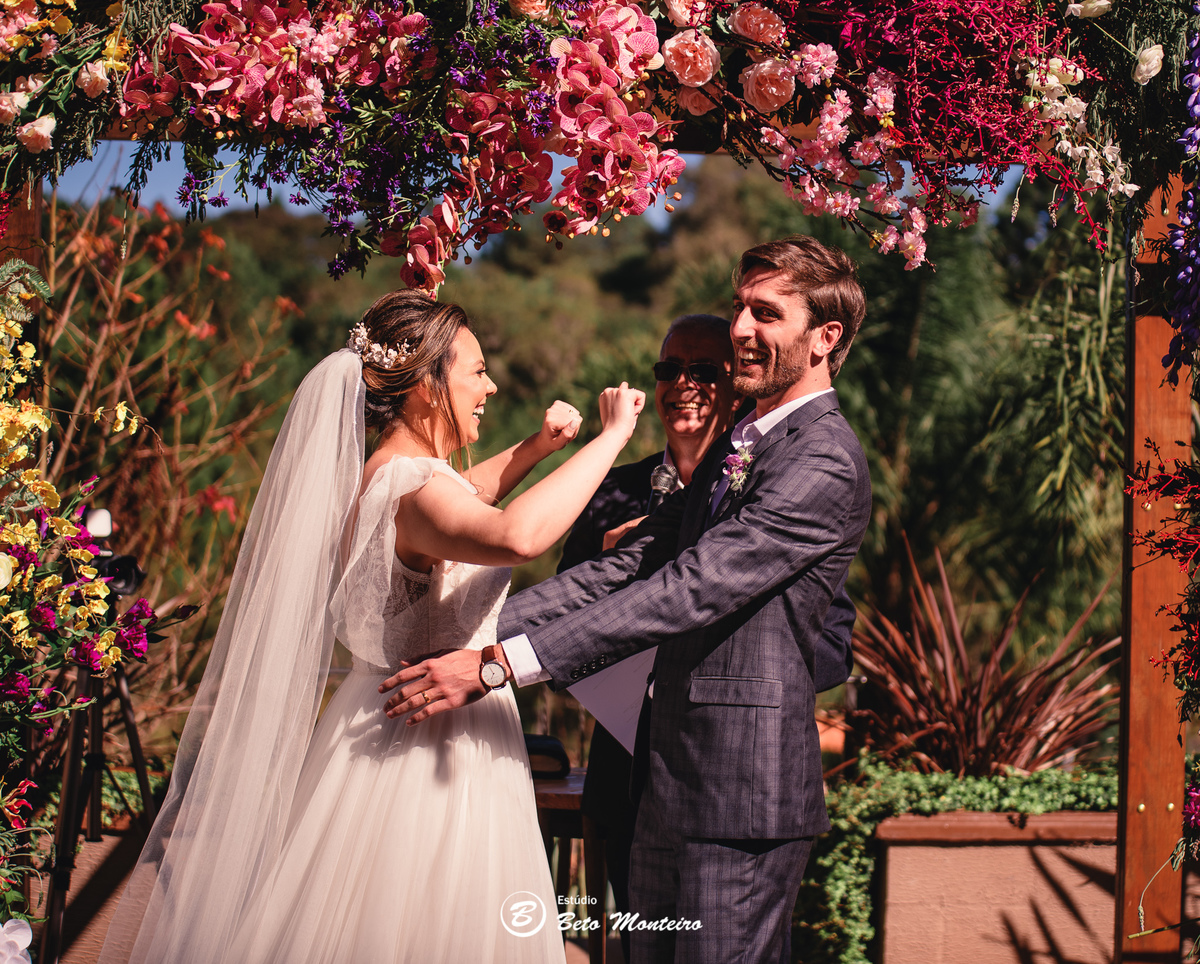 fotografo de casamento - videos de casamento - filmagem - casamento - cinegrafista - filmmaker - wedding - produtora - curitiba - estudio beto monteiro - casal - pre wedding - Renata e Silas - Ar livre - casamento civil - chacara do rocio - decoração