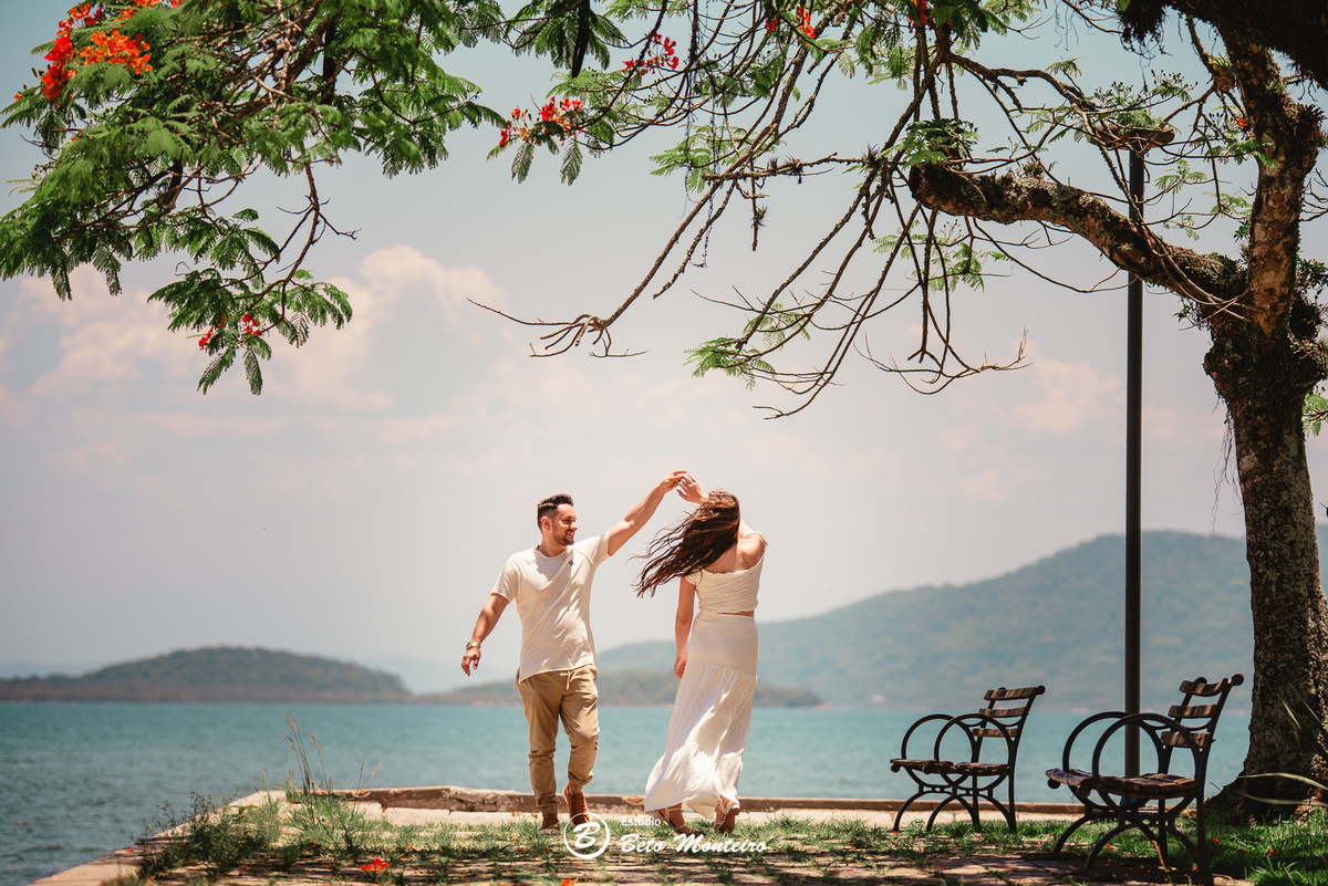 fotografo de casamento - videos de casamento - filmagem - casamento - cinegrafista - filmmaker - wedding - produtora - curitiba - estudio beto monteiro - casal - pre wedding - milena e anderson - sao chico francisco do sul - praia - dunas - morro