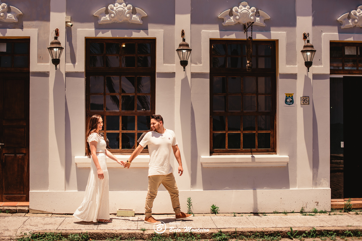 fotografo de casamento - videos de casamento - filmagem - casamento - cinegrafista - filmmaker - wedding - produtora - curitiba - estudio beto monteiro - casal - pre wedding - milena e anderson - sao chico francisco do sul - praia - dunas - morro