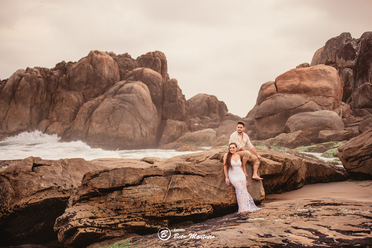 fotografo de casamento - videos de casamento - filmagem - casamento - cinegrafista - filmmaker - wedding - produtora - curitiba - estudio beto monteiro - casal - pre wedding - milena e anderson - sao chico francisco do sul - praia - dunas - morro