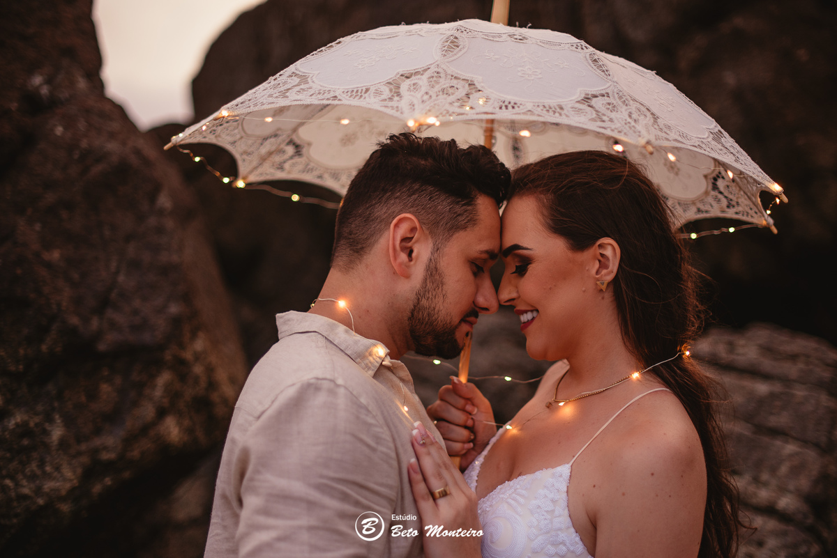 fotografo de casamento - videos de casamento - filmagem - casamento - cinegrafista - filmmaker - wedding - produtora - curitiba - estudio beto monteiro - casal - pre wedding - milena e anderson - sao chico francisco do sul - praia - dunas - morro