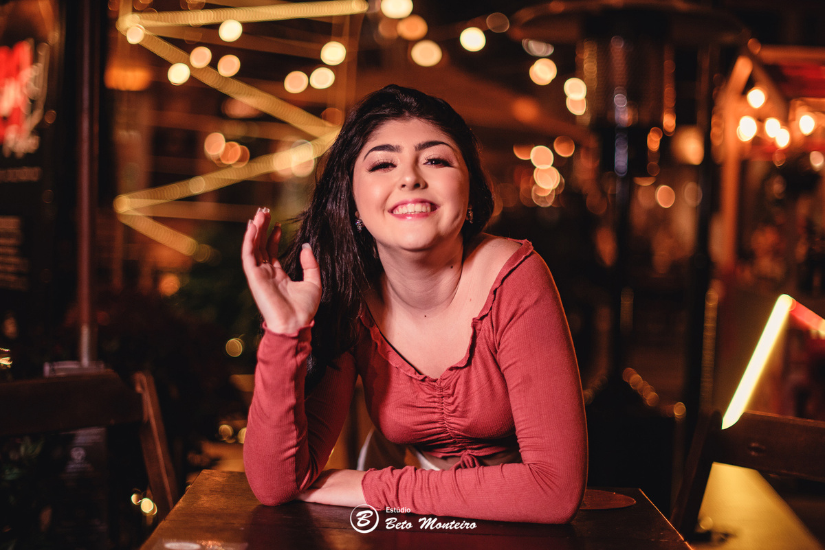 Aniversário de 15 anos - Foto e Filmagem - Debutante - Estúdio Beto Monteiro - Curitiba - fotografo de 15 anos - sessao de fotos - book de fotos - book de 15 anos - fotografo - amanda - book dos 15 - balneario camboriu - bc - sc - urbano - praia - externo