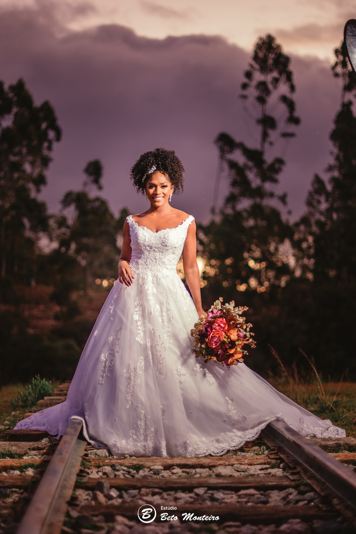 fotografo de casamento - videos de casamento - filmagem - casamento - cinegrafista - filmmaker - wedding - produtora - curitiba - estudio beto monteiro - casal - pre wedding - editorial - chacara sentinela - impacto noivas - vestido