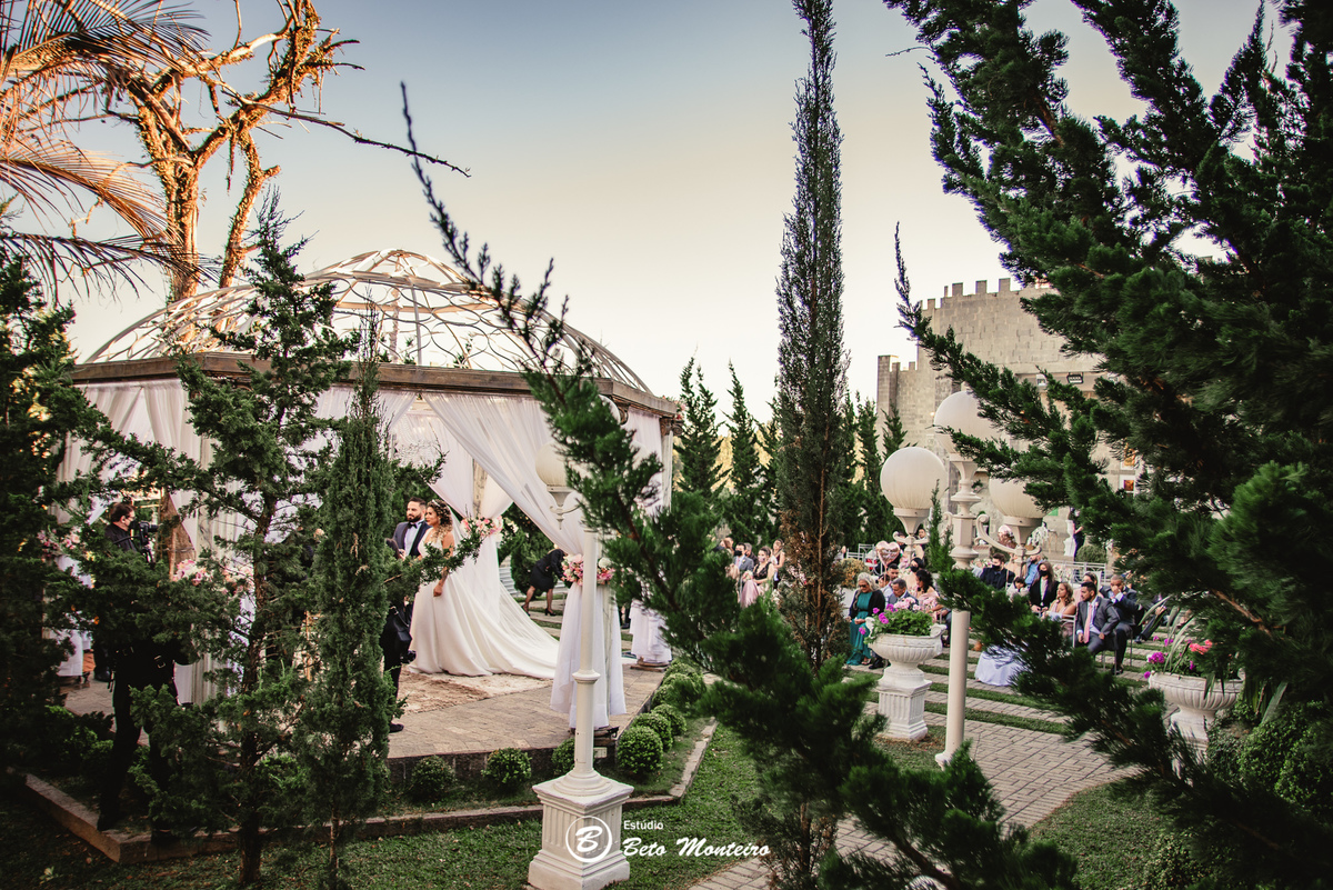 fotografo de casamento - videos de casamento - filmagem - casamento - cinegrafista - filmmaker - wedding - produtora - curitiba - estudio beto monteiro - casal - pre wedding - castello reale - raquel e adilson - sol cerimonial