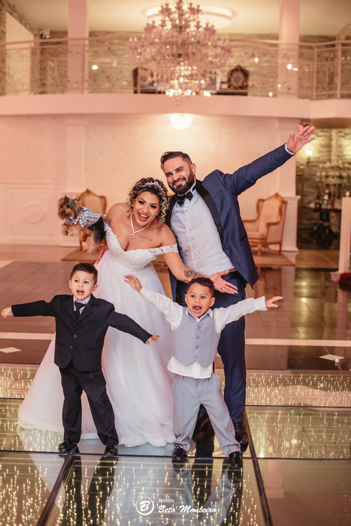 fotografo de casamento - videos de casamento - filmagem - casamento - cinegrafista - filmmaker - wedding - produtora - curitiba - estudio beto monteiro - casal - pre wedding - castello reale - raquel e adilson - sol cerimonial